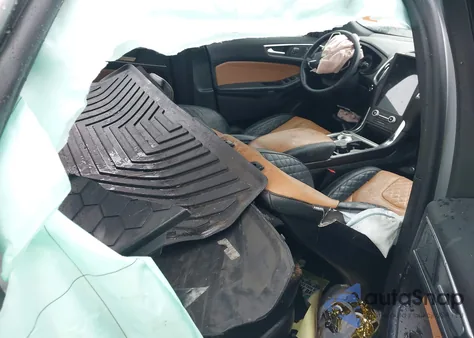 2024 Ford Edge Titanium z USA, uszkodzony, nr VIN 2FMPK4K92RBA31043